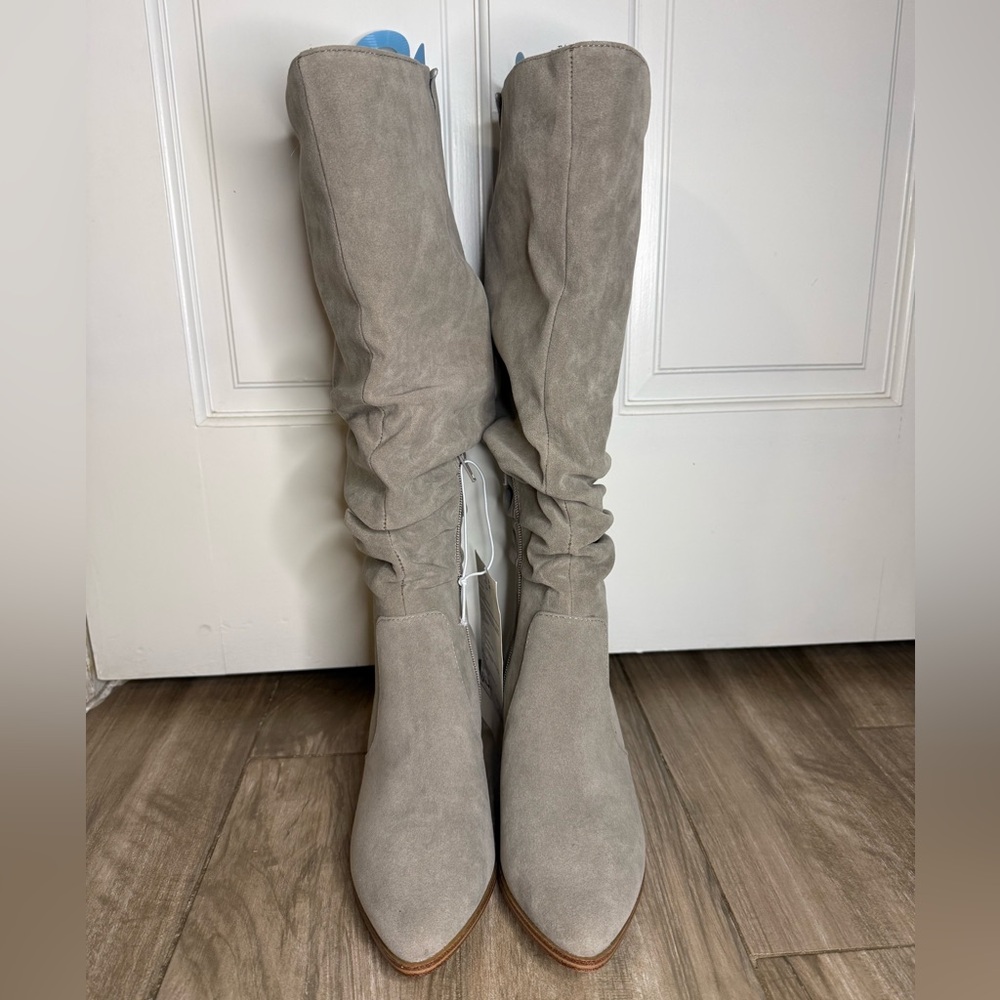 Amazon Essentials Women's Over the Knee Gray Boots